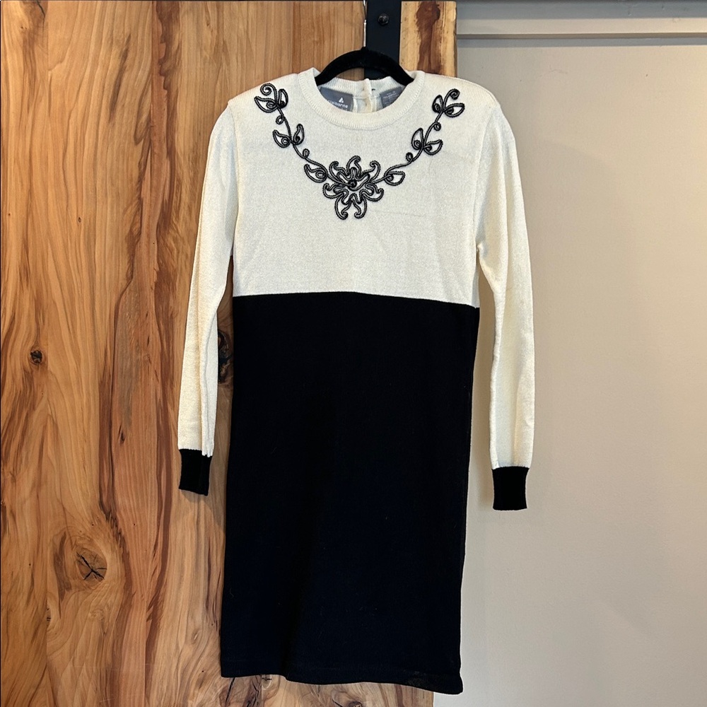 Vintage Liz Claiborne Elegant Black and White Long Sleeve Dress